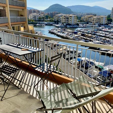 Appartement Lumineux 6 Places Avec Vue Sur Marina Mandelieu La Napoule Bagian luar foto