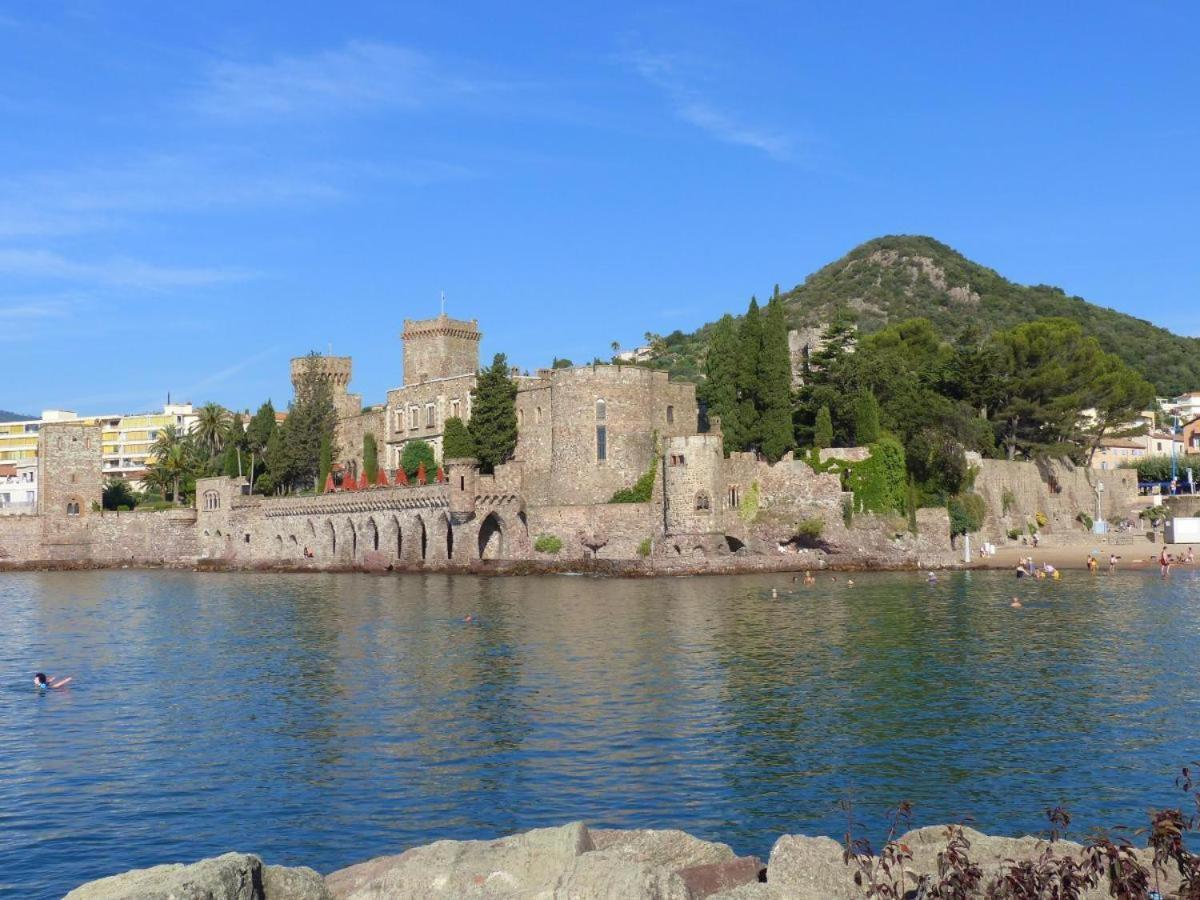 Appartement Lumineux 6 Places Avec Vue Sur Marina Mandelieu La Napoule Bagian luar foto